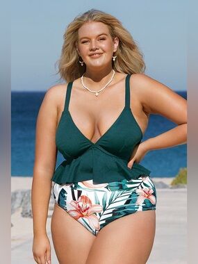 Cupshe Dark Green Peplum Bikini Top with Floral High-Waist Bottoms